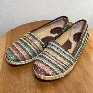 b.o.c. Canvas Slip On Brown Taupe Pink Stripe Arch Support Womens Size 7.5